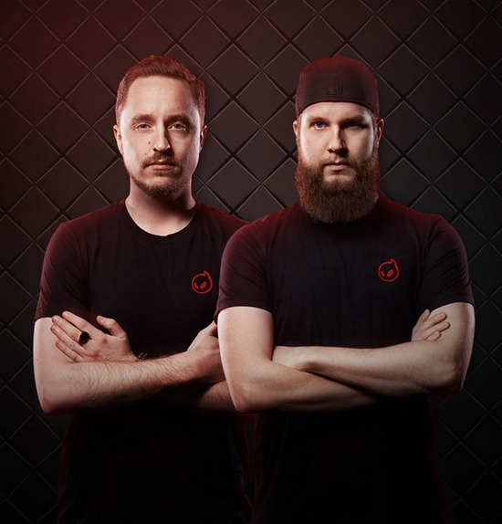 逆水寒手游新赛季战令与独珍武器解析